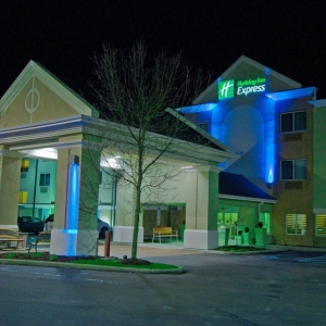 Photo of Holiday Inn Express Charleston-Kanawha City
