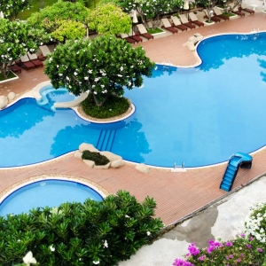 Bloomfield Hills Pristine Pools
