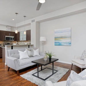 Photo of Taylor Simmons - Hatch Realty