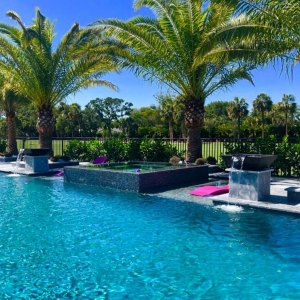 Palm Beach Gardens Paradise Swimming Pools & Spas