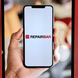 Photo of iPhone,iPad & Mac Repair Bar